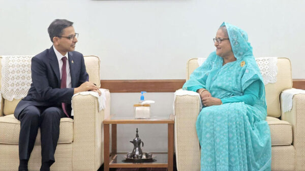 প্রধানমন্ত্রীর সঙ্গে ভারতীয় হাইকমিশনারের সৌজন্য সাক্ষাৎ