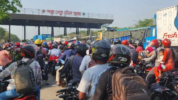 বঙ্গবন্ধু এক্সপ্রেসওয়েতে যানবাহনের অতিরিক্ত চাপ