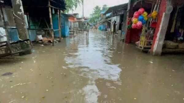 মৌলভীবাজারে ডুবলো ৩৩২ গ্রাম, দুই লাখ মানুষ পানিবন্দি