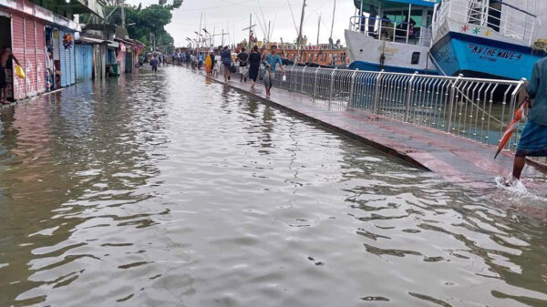 একরাতেই সুরমার পানি বেড়ে বিপৎসীমার ৩০ সেন্টিমিটার ওপরে