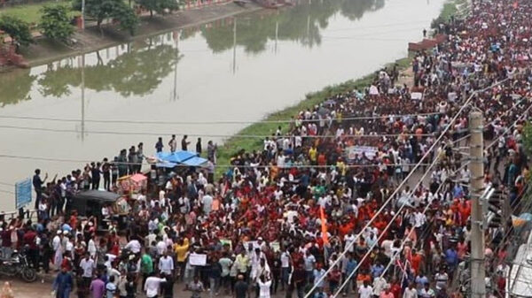 গোপালগঞ্জে আট দফা দাবিতে হিন্দু সম্প্রদায়ের বিক্ষোভ–সমাবেশ