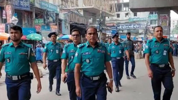 গাজীপুরে পুলিশিং সেবা কার্যক্রম শুরু, লুট হওয়া শটগান উদ্ধার