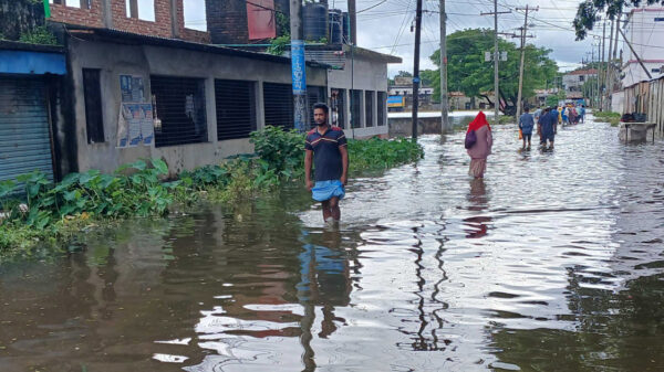 নোয়াখালীতে আবারও বন্যা পরিস্থিতির অবনতি, ৩ জনের মৃত্যু