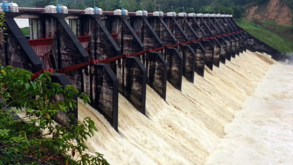 রাতে খোলেনি, কাপ্তাই বাঁধের গেট খোলা হবে সকালে