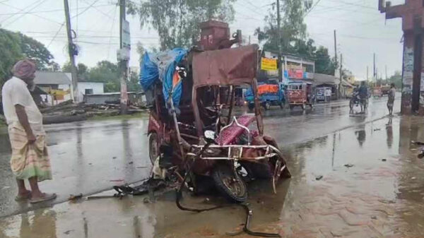 জামালপুরে ট্রাকচাপায় শিক্ষকসহ তিনজনের প্রাণহানি