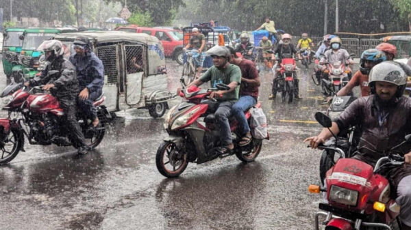 রাজধানীতে মোটরসাইকেল নিবন্ধন বন্ধের সুপারিশ