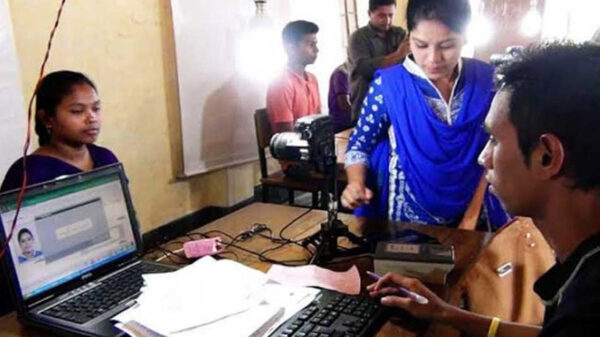 নতুন ভোটারদের তথ্য তিনদিনের মধ্যে সার্ভারে আপলোডের নির্দেশ