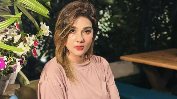 ছেলেকে নিয়ে আবেগঘন পোস্ট মাহির
