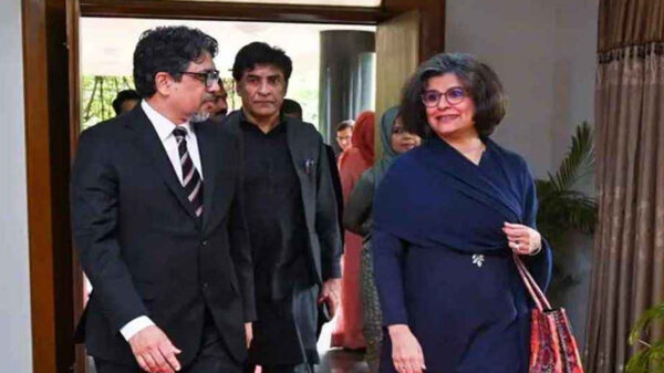 পাকিস্তানের কাছে ৪৩২ কোটি ডলার ক্ষতিপূরণ চেয়েছে বাংলাদেশ