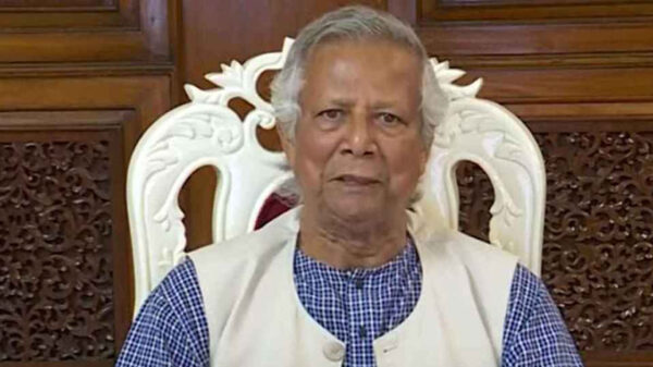 মার্কিন শুল্ক ইস্যুতে জরুরি সভা ডেকেছেন প্রধান উপদেষ্টা