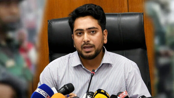 মৌলিক সংস্কার ছাড়া নির্বাচনে যাবে না এনসিপি নাহিদ