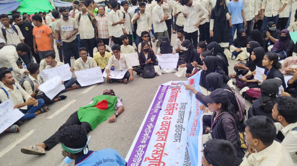 রোববার সারা দেশে মহাসমাবেশের ঘোষণা কারিগরি শিক্ষার্থীদের