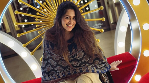 ক্যানসারে আক্রান্ত দীপিকা