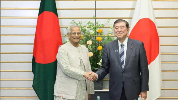 জাপানের প্রধানমন্ত্রীর সঙ্গে প্রধান উপদেষ্টার বৈঠক