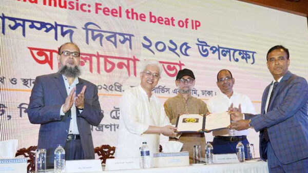 জিআই পণ্যের স্বীকৃতি পেলো বরিশালের আমড়া