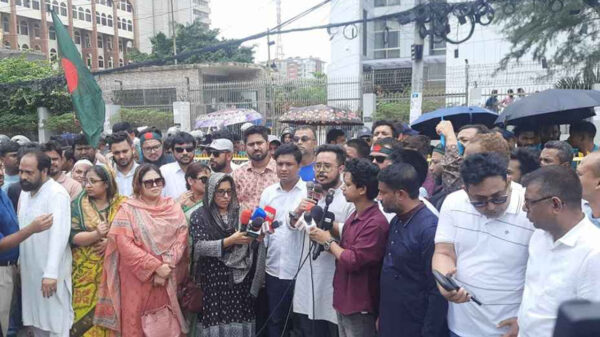 দুই দাবিতে বিক্ষোভে নেমেছে এনসিপি