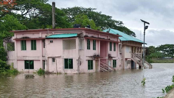 হাতিয়ার সঙ্গে সারা দেশের যোগাযোগ বিচ্ছিন্ন