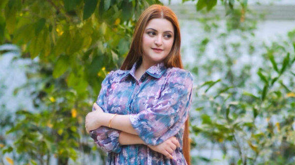 ‘আল্লাহ কিছু নেওয়ার আগে কিছু দিয়েও দেন’