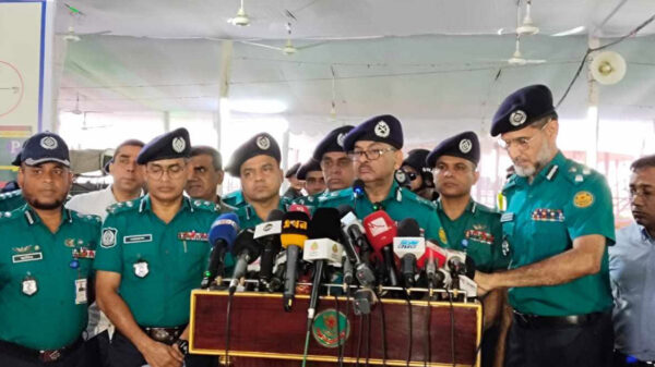 ঈদের ছুটিতে রাতের ঢাকার নিরাপত্তায় থাকবে ৫০০ পেট্রোল টিম