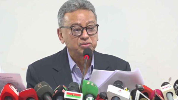 কালো টাকা সাদা করার সুযোগকে অবিচার মনে করে বিএনপি: আমীর খসরু