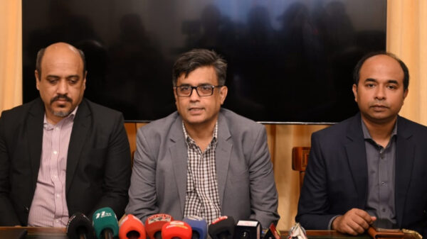 ড. ইউনূস-তারেক রহমান বৈঠক ১৩ জুন, স্টারমারের সঙ্গে সাক্ষাৎ নিয়ে সংশয়