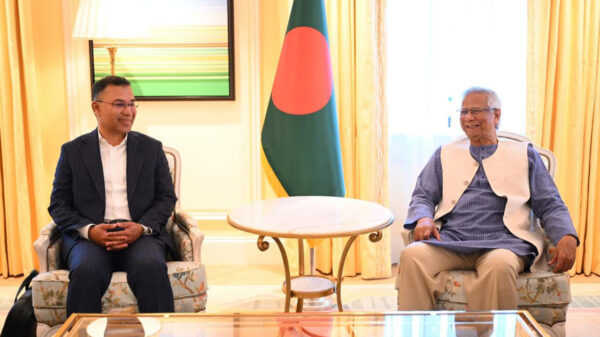 ড. ইউনূসের সঙ্গে তারেক রহমানের বৈঠক শুরু