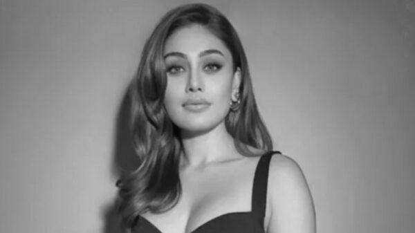 না ফেরার দেশে বলিউডের ‘কাঁটা লাগা’ গার্ল শেফালি