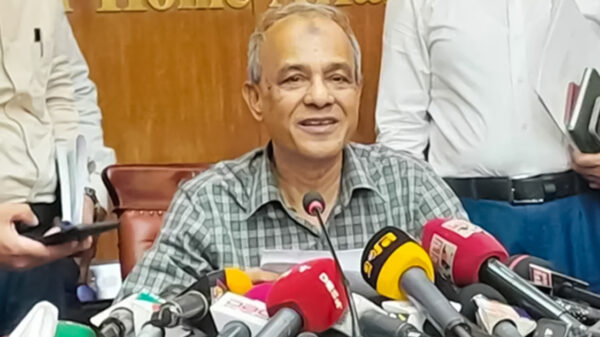 ভালো ব্যবহার করায় মানুষ মনে করে পুলিশ সচল না স্বরাষ্ট্র উপদেষ্টা