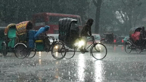 সারাদেশে বজ্রবৃষ্টির আভাস