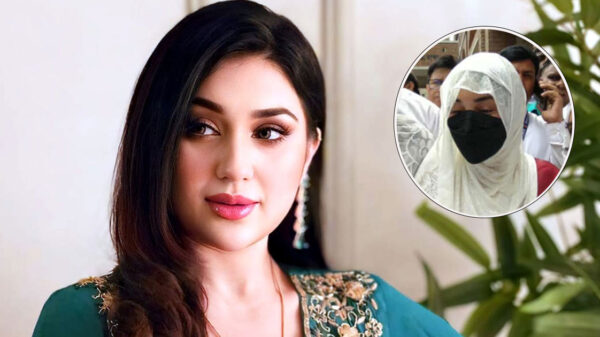 অপু বিশ্বাস কেন আদালতে বোরকা পরে গেলেন