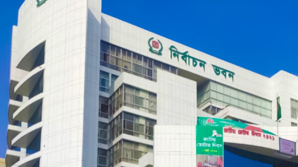 পটিয়ায় ৮০ শতাংশ রেট সিডিউল বৃদ্ধির দাবিতে মানববন্ধন