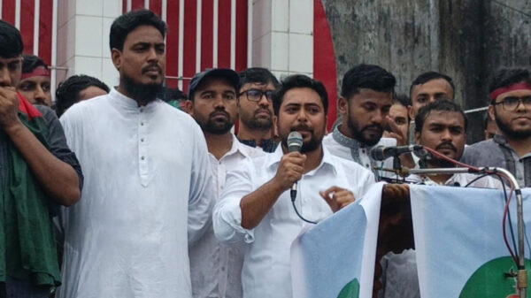 কিছু রাজনৈতিক দল শুধু ক্ষমতা চায়: নাহিদ ইসলাম