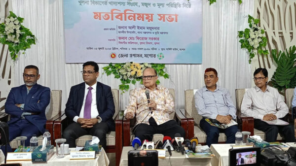 খাদ্যবান্ধব কর্মসূচি শুরু হলে চালের দাম নিয়ন্ত্রণে আসবে: খাদ্য উপদেষ্টা