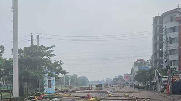 গোপালগঞ্জে আজ রাত আটটা পর্যন্ত কারফিউ শিথিল