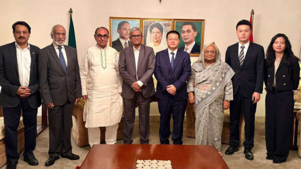 চীনা রাষ্ট্রদূতের সঙ্গে বিএনপি প্রতিনিধি দলের বৈঠক