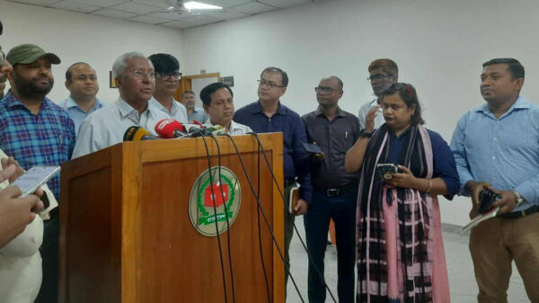 ছয় মাসে ৯ লাখ এনআইডি আবেদন নিষ্পত্তি: ইসি