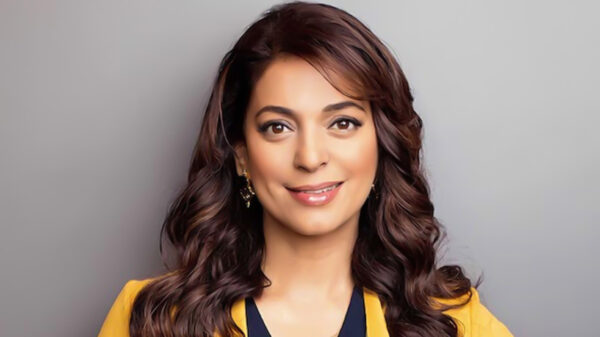 ছেলের ভবিষ্যতের জন্য বিশেষ উপহার জুহি চাওলার