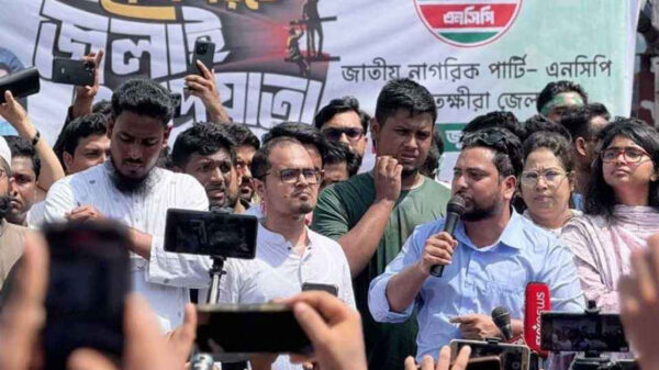 পুরনো রাজনীতিতে ফেরা অতটা সহজ হবে না: নাহিদ ইসলাম