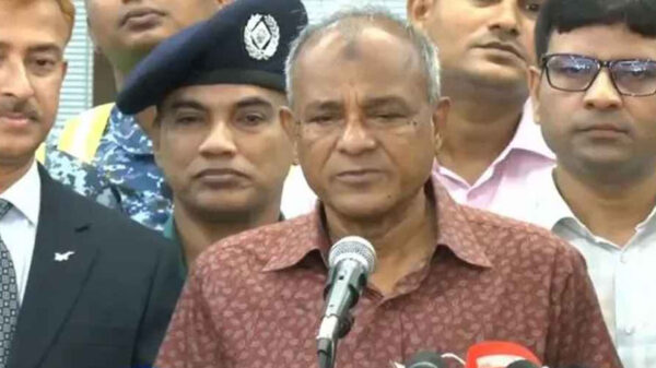 প্রয়োজনে গোপালগঞ্জে মরদেহ তুলে ময়নাতদন্ত করা হবে স্বরাষ্ট্র উপদেষ্টা