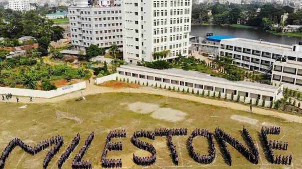 মাইলস্টোন কলেজে রোববার থেকে সীমিত পরিসরে ক্লাস শুরু