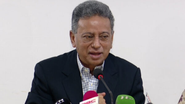 রাজনীতির মতো অর্থনীতিও গণতান্ত্রিক করতে হবে আমীর খসরু