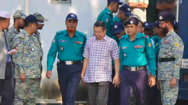 রাজসাক্ষী হওয়ায় ক্ষমা পেয়ে গেছেন সাবেক আইজিপি মামুন