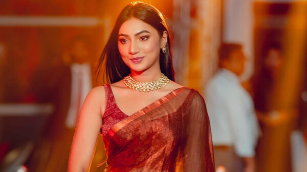 ‘সুন্দর জামাগুলো সবসময়ই আলমারিতে রেখে দিতাম’