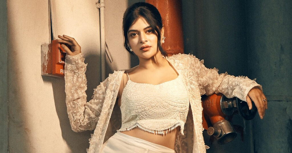 আবারও ছোট পর্দায় ফিরছেন মধুমিতা