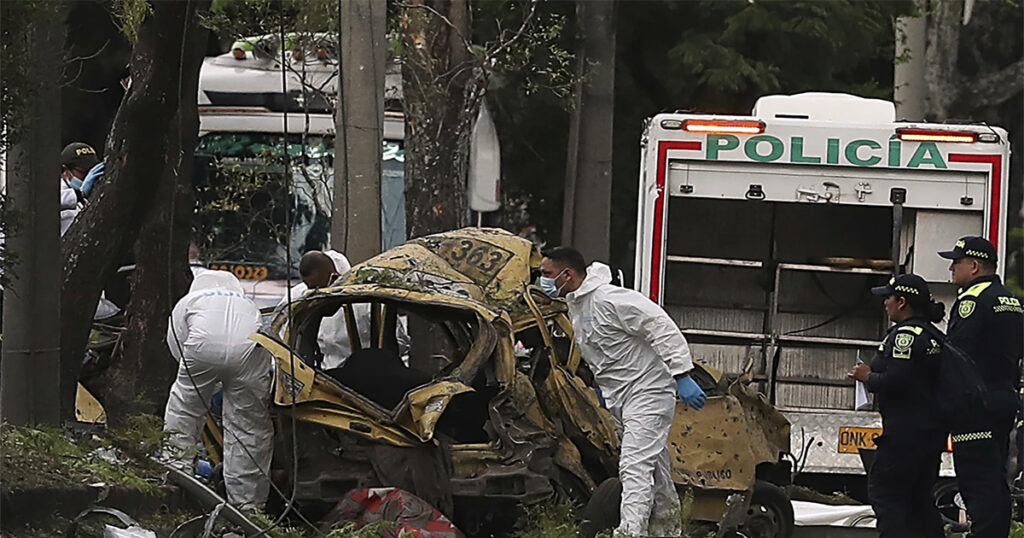 কলম্বিয়ায় পৃথক দুই হামলায় নিহত ১৭ জন