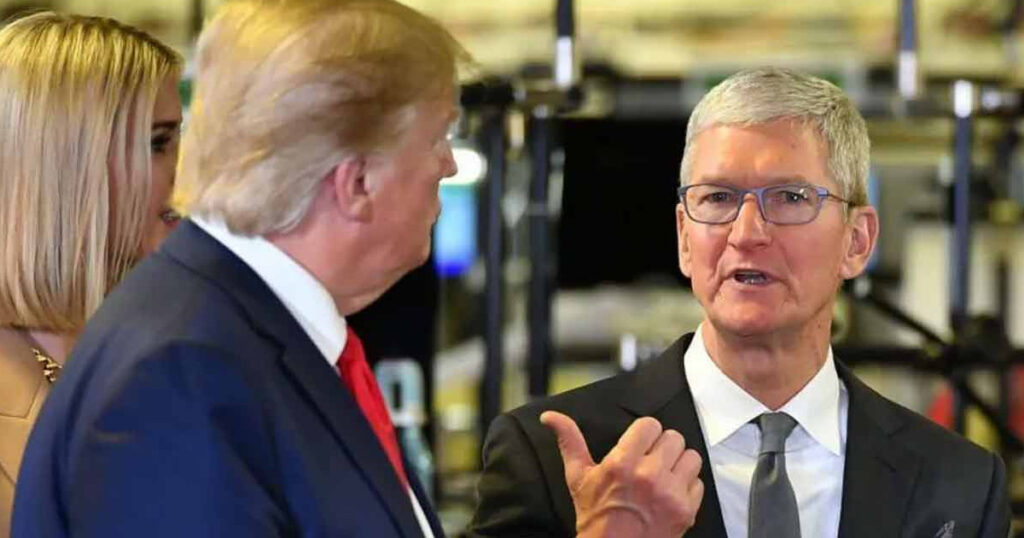 ট্রাম্পের চাপের মুখে আরও ১০০ বিলিয়ন ডলার বিনিয়োগের ঘোষণা অ্যাপলের