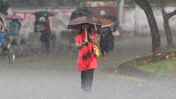 ঢাকাসহ ৪ বিভাগে অতি ভারী বৃষ্টির সতর্কতা, ভূমিধসের শঙ্কা