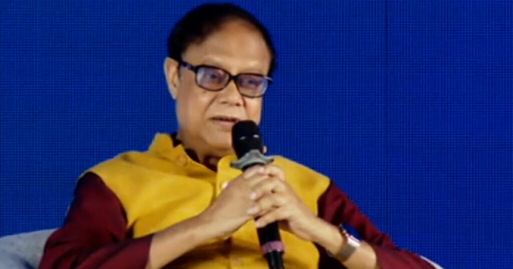 তিন থেকে চার মাসের মধ্যে নগদকে বেসরকারি খাতে ছেড়ে দেয়া হবে: গভর্নর