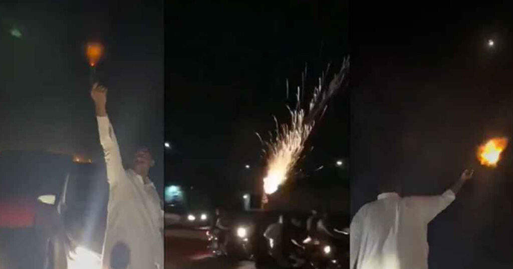 পাকিস্তানের স্বাধীনতা দিবস উদযাপনে ফাঁকা গুলি