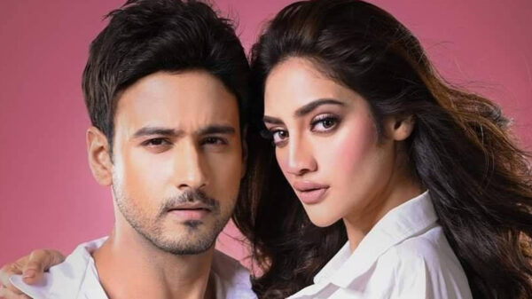 বিচ্ছেদ জল্পনা বাড়তেই কড়া ইঙ্গিত যশ-নুসরাতের